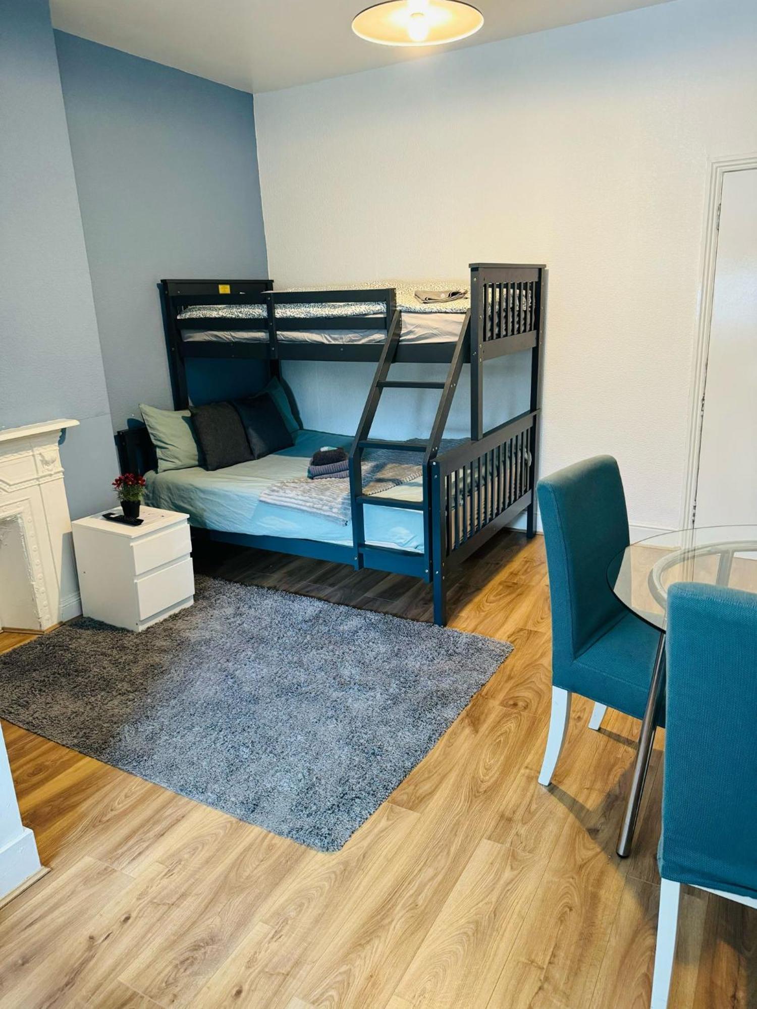 London Guest Studios 8 Екстер'єр фото